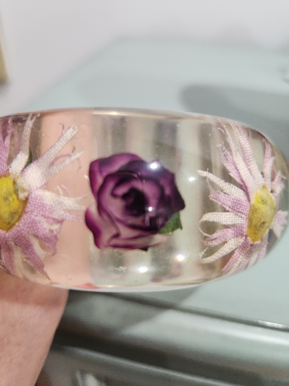 New Lucite Acrylic Clear Bangle Bracelet with Purple and Pink Flowers - Picture 3 of 4